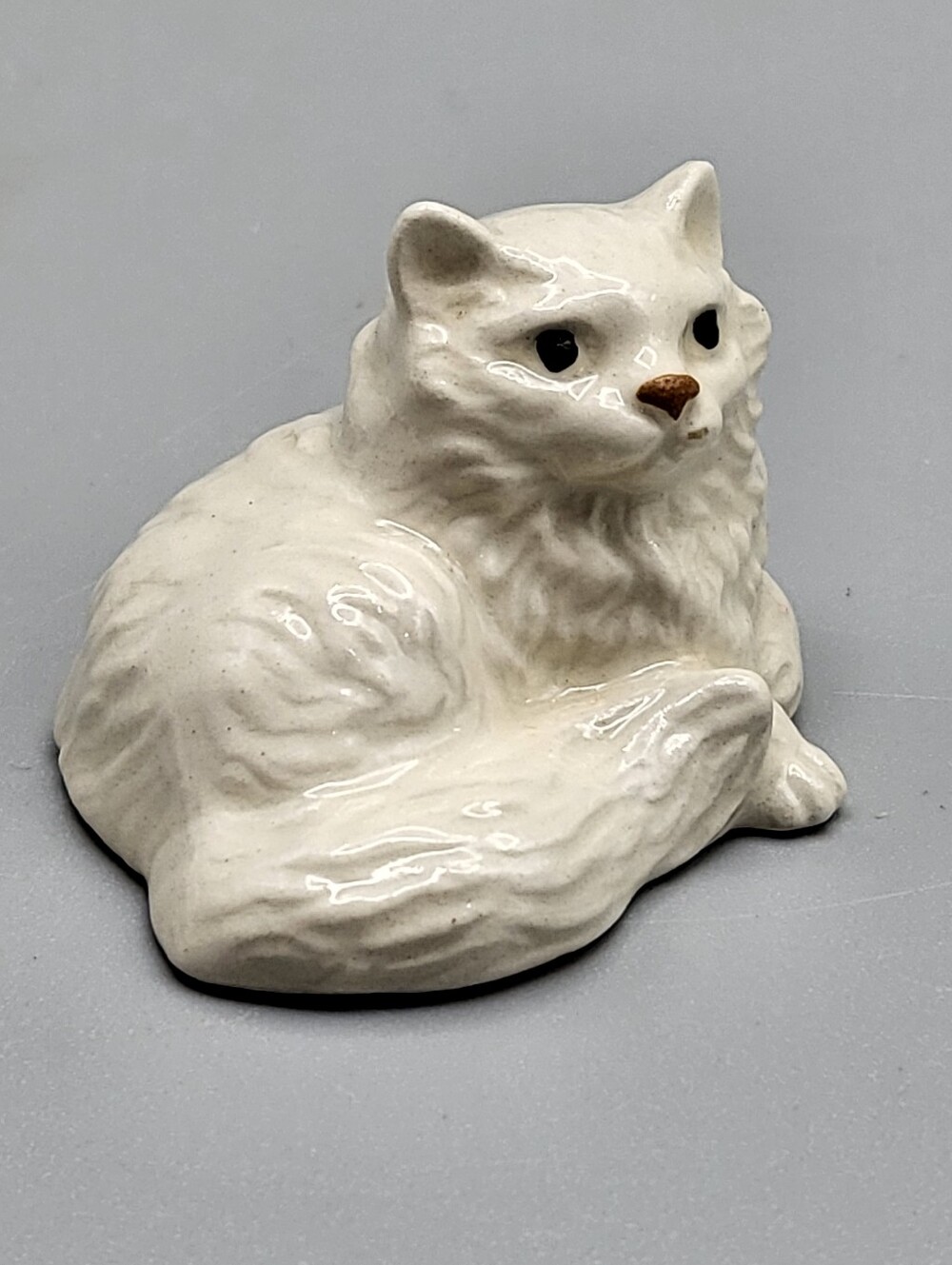 Hagen Renaker White Persian Cat - Porcelain Figurine Vintage Retired Collectable